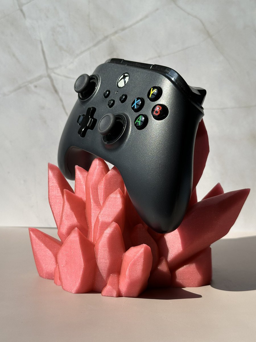 The crystal controller collection grows

#3dprinted #3dprinting #xbox #gameraccessories #gaming