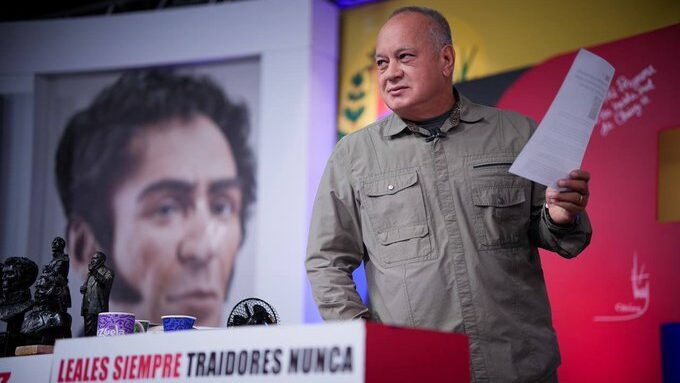 🇻🇪#AHORA : Diosdado Cabello asegura que extrema derecha comenzó a reconocer el triunfo de Maduro. #08Agosto  #NicolasMaduro 🐓#AlexNSaab #CamillaFSaab  #FreeAlexSaabl #MariaCorinaYEdmundoPresosYA