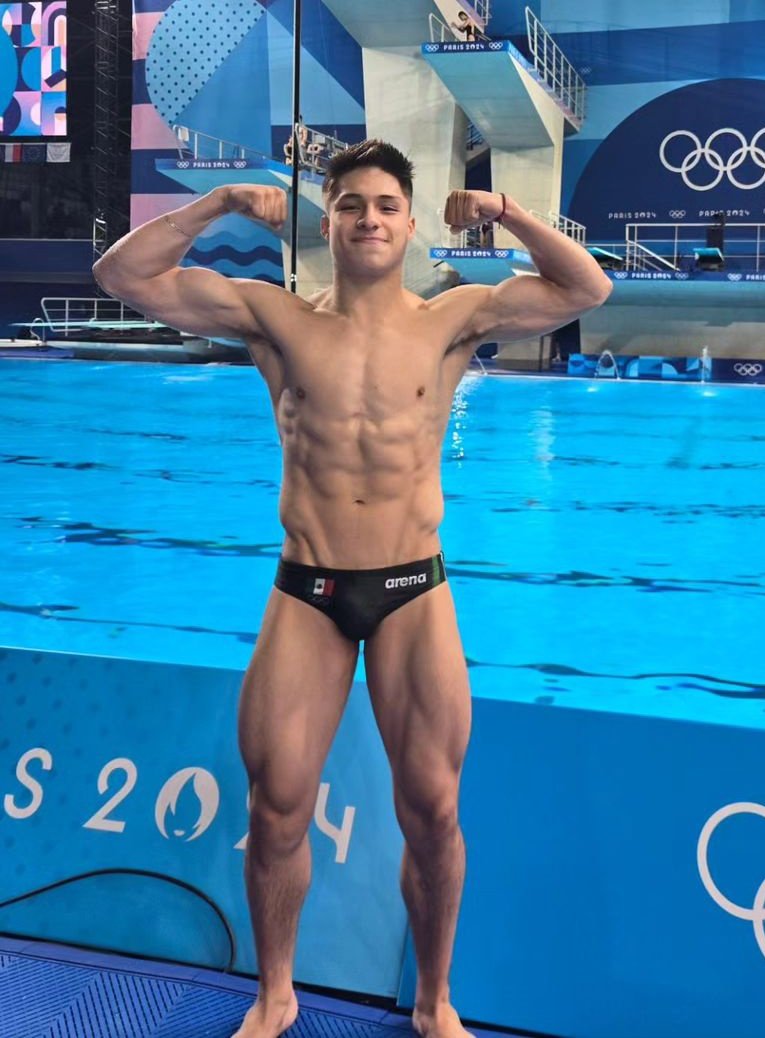 ¡BRONCE PARA MÉXICO🥉🇲🇽❤️!
¡BRONCE PARA MÉXICO🥉🇲🇽❤️!
Osmar Olvera 🇲🇽 es medallista olímpico en el Trampolín de 3m Individual 🌊 de #Paris2024
#Bronce #Diving