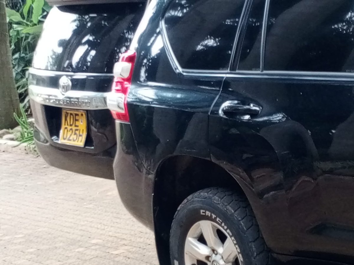 BiancaNaom1's tweet photo. Jimmy Wanjigi is an anarchist! Hand grenades have been found in his car! What was he planning? To bomb Statehouse? The government must arrest these terrorists! https://t.co/uoTwDv8CE5