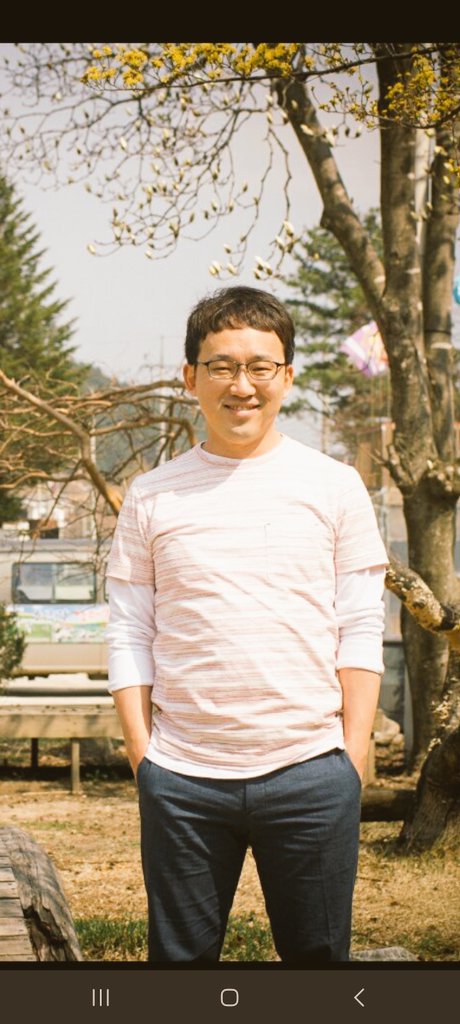 나이46살, 직업 의사인 유부남 자지 무료로 보내드려요