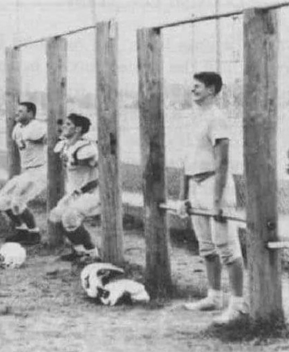 Some “Old School” Early days of Strength &amp; Conditioning 🏆🏆🏆

From Institute  of Iron-In the early days of strength and conditioning.Strength training wasn't common.unlike today when strength coaches are everywhere and most see the benefits of strength and conditioning for