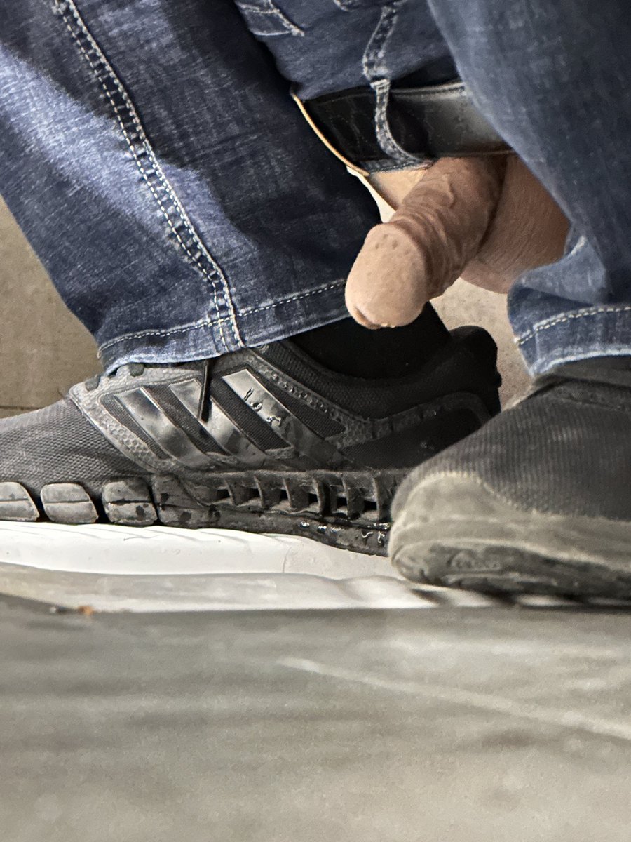 AIDASHU01's tweet photo. 微微勃起 https://t.co/wWizbQojUZ