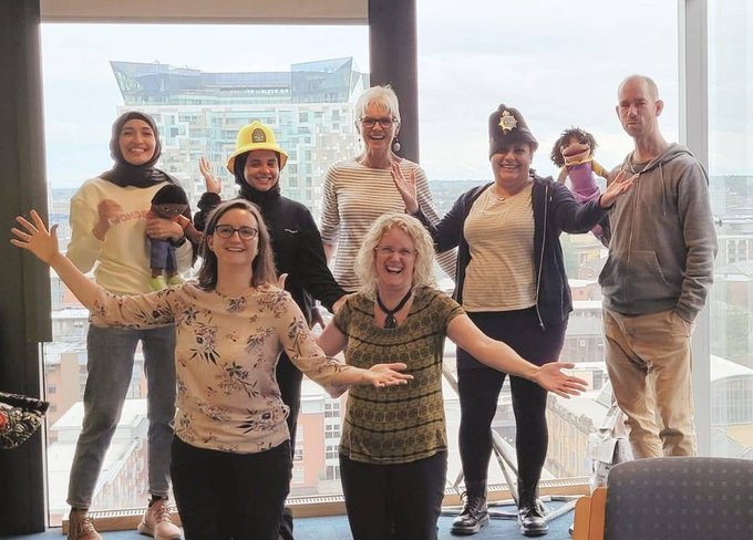 Creative English tweet media