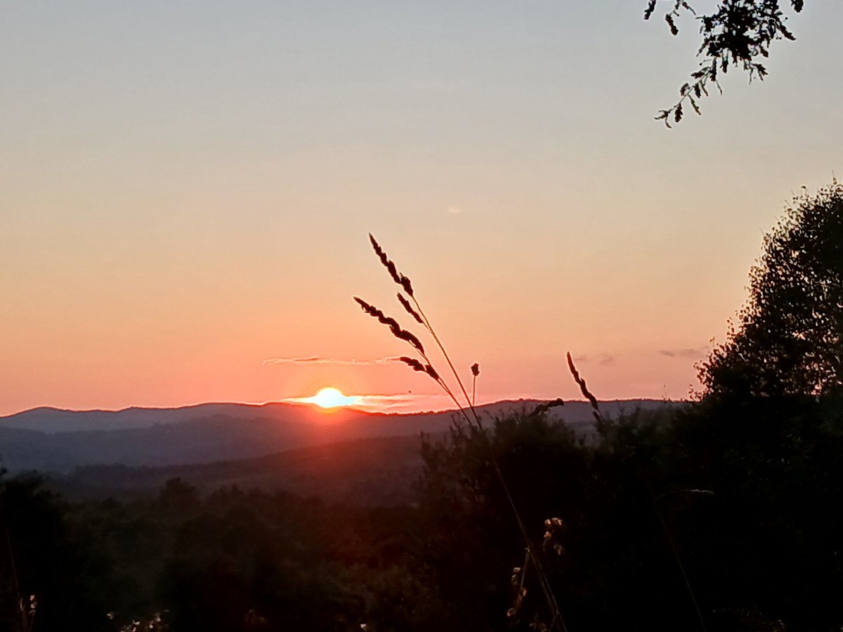En Galicia es tan bonito el atardecer como las palabras que lo nombran: luscofusco, serán, bocanoite