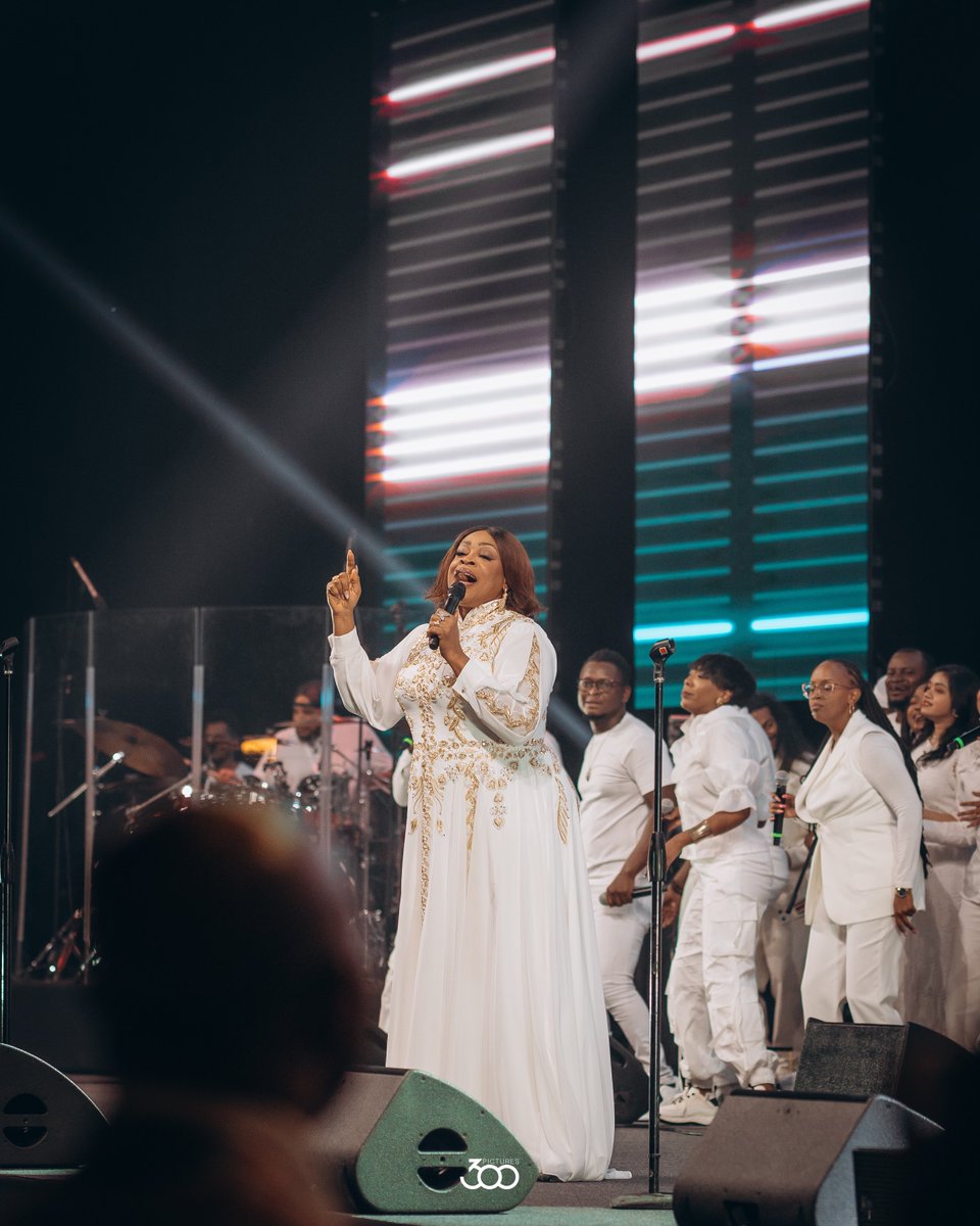 gideon_tella's tweet photo. Captures amazing moments at the Sinach live concert at the Dubai World Trade Centre. https://t.co/uPyjCW4MqW