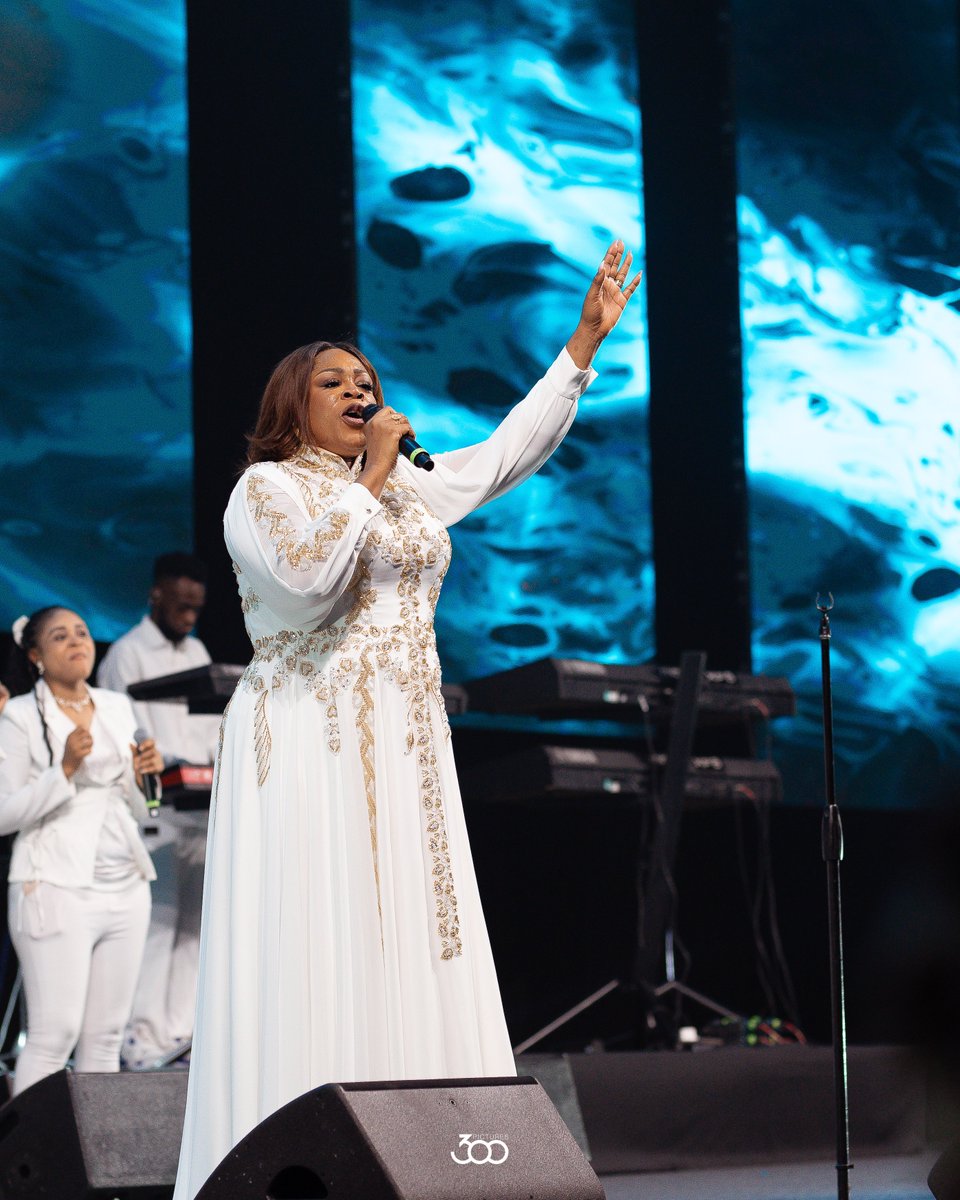 gideon_tella's tweet photo. Captures amazing moments at the Sinach live concert at the Dubai World Trade Centre. https://t.co/uPyjCW4MqW