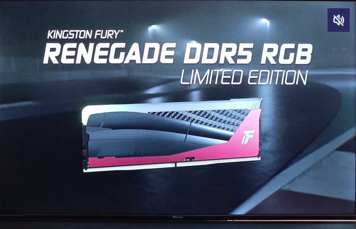 <a href="/KingstonLatam/">Kingston Latam</a> <a href="/JPCecillon/">Jean-Pierre Cecillon</a> 580.000 pesos la memoria DDR5 inspirada en los autos de carrera.
"Todo lo que ya trajimos se vendió en Argentina", admite Juan Ignacio Do Porto, Country Manager.