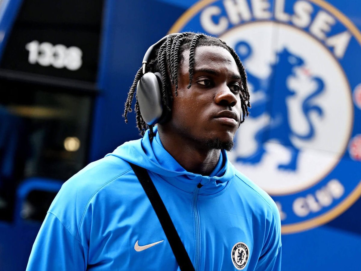 100% Blues tweet media