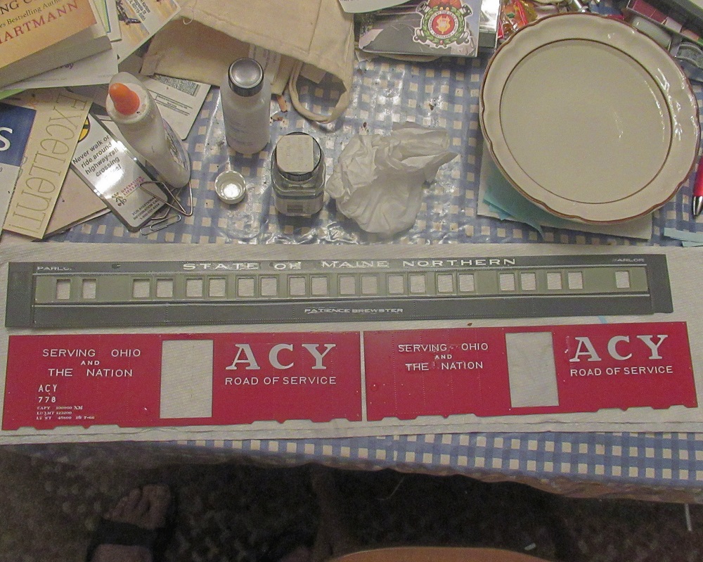 StephenKarlson's tweet image. Enough of the national affairs.  I have a railroad to work on.  #TwitterModelTrainShow