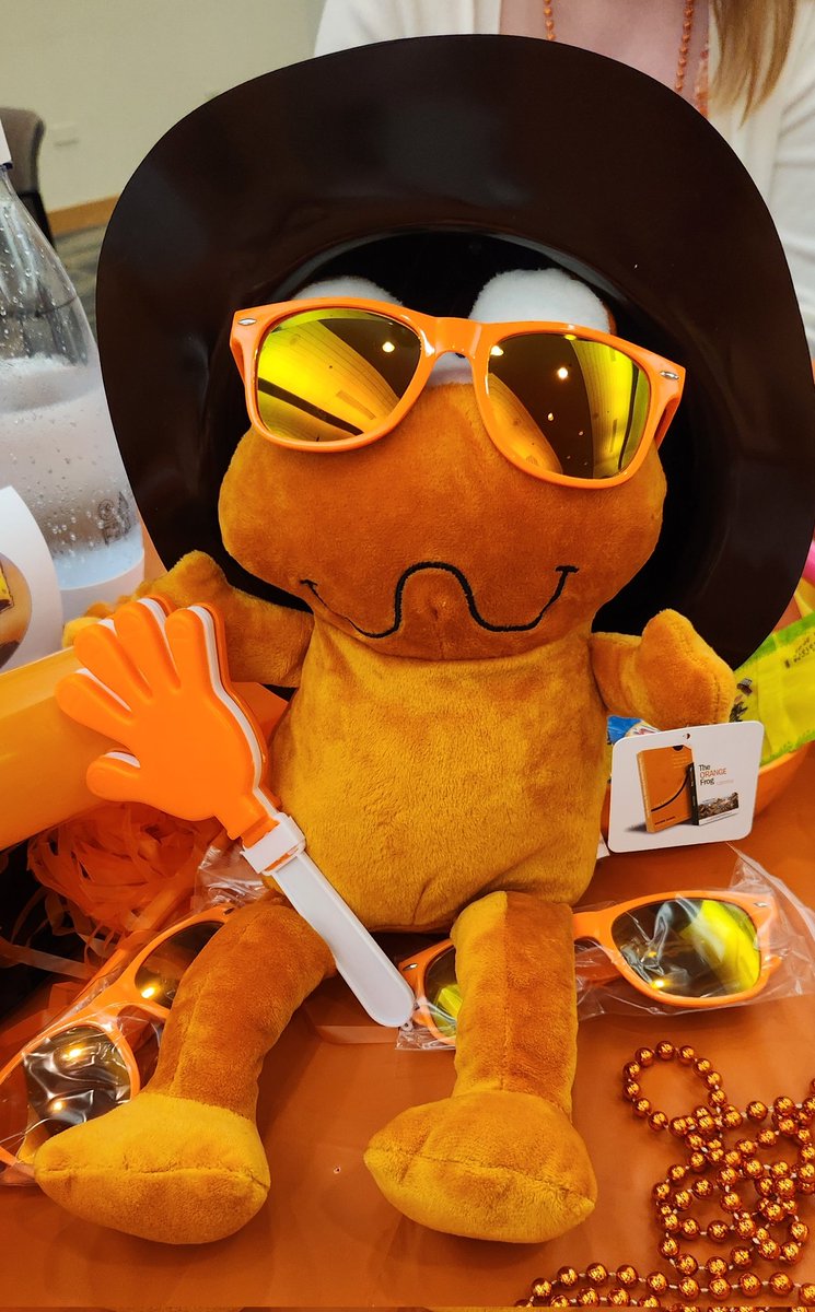MsManzosWorld's tweet photo. Our Spark is stylin'😎 #orangefrog #dg58pride https://t.co/FiECWWq3G4