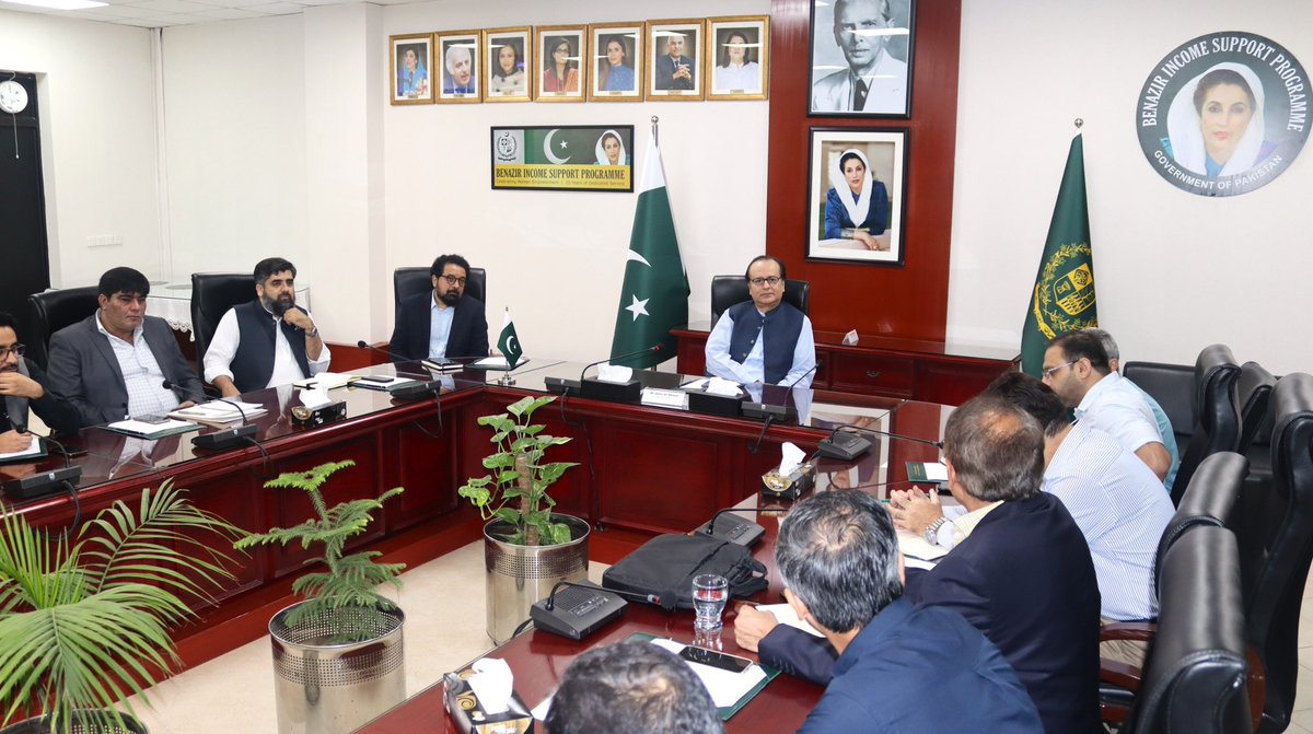 bisp_pakistan's tweet photo. Secretary Benazir Income Support Programme, Amer Ali Ahmad, presided over an important meeting with the technical team of the Asian Development Bank at BISP HQs today.
#BenazirIncomeSupportProgramme #SecretaryBISP #Meeting #AsianDevelopmentBank #BISPHQ https://t.co/Vs4TK5AvY7