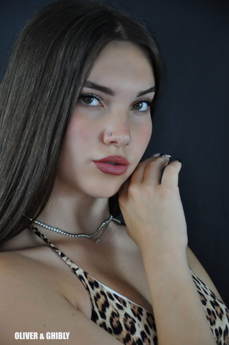 oliver_buzz's tweet photo. Alessia Nobili finalista di Bravissima Talent e miss viso. https://t.co/XP7iP39tbQ