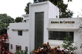 Ateneo de Caracas fue fundado el 8 de agosto de 1931 por iniciativa de la pianista y compositora valenciana María Luisa Escobar,  quien también creó la Asociación Venezolana de Autores y Compositores. 
#PuebloSonrienteYEnPaz