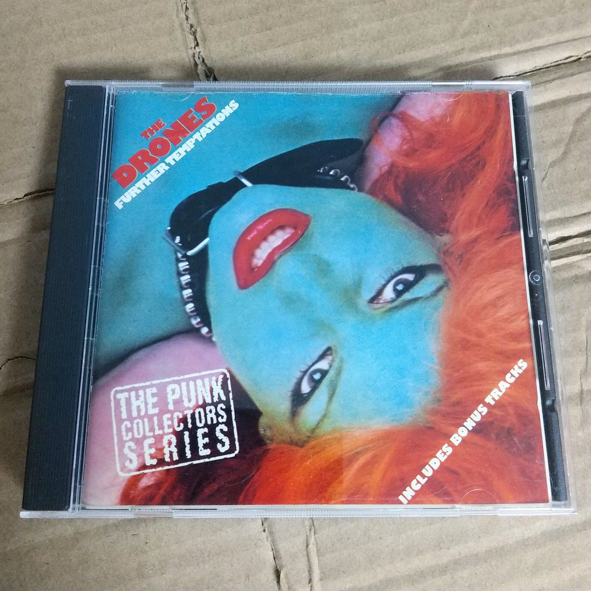 boudouoffice's tweet photo. ともあれ、熱中症により低迷していましたが、聞いているCDのジャケットを無駄に撮ったりする余裕が出てきた模様。

THE DRONES
『FURTHER TEMPTATIONS』
1977年リリース

#NowPlaying
#CD
#thedrones https://t.co/hdVX4H2oQt