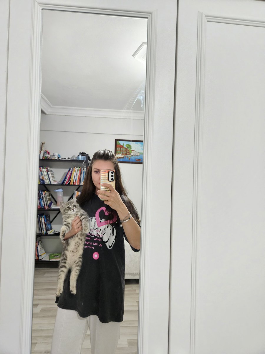 Birden bire olana meyilliyiz💙