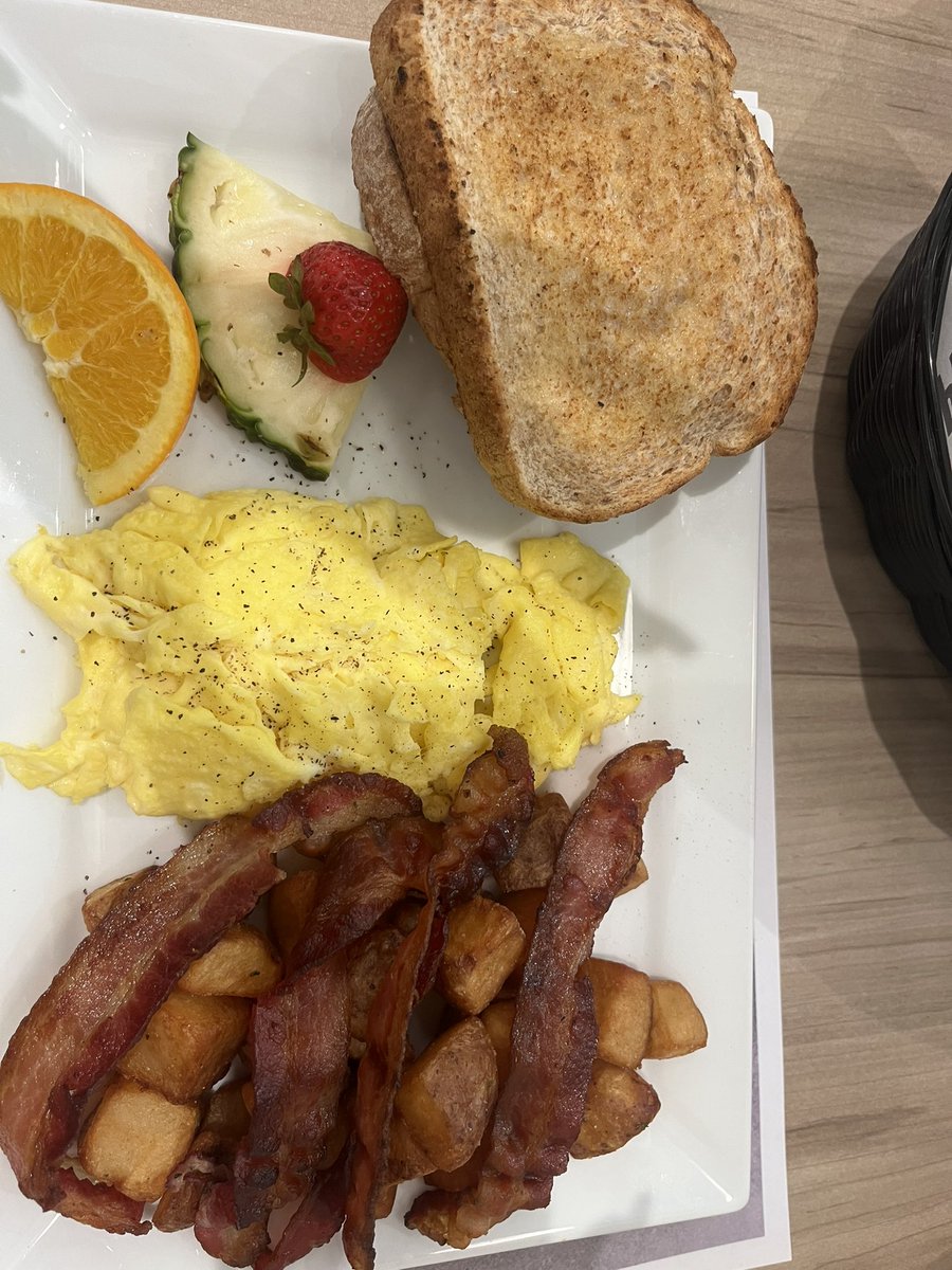 Pur and Simple never misses 🍳🥓👌<a href="/cjfoz11/">Craig J. Foster</a> <a href="/ChtownPE/">City of Charlottetown, PE</a> <a href="/CharlottetownPE/">Discover Charlottetown</a>
