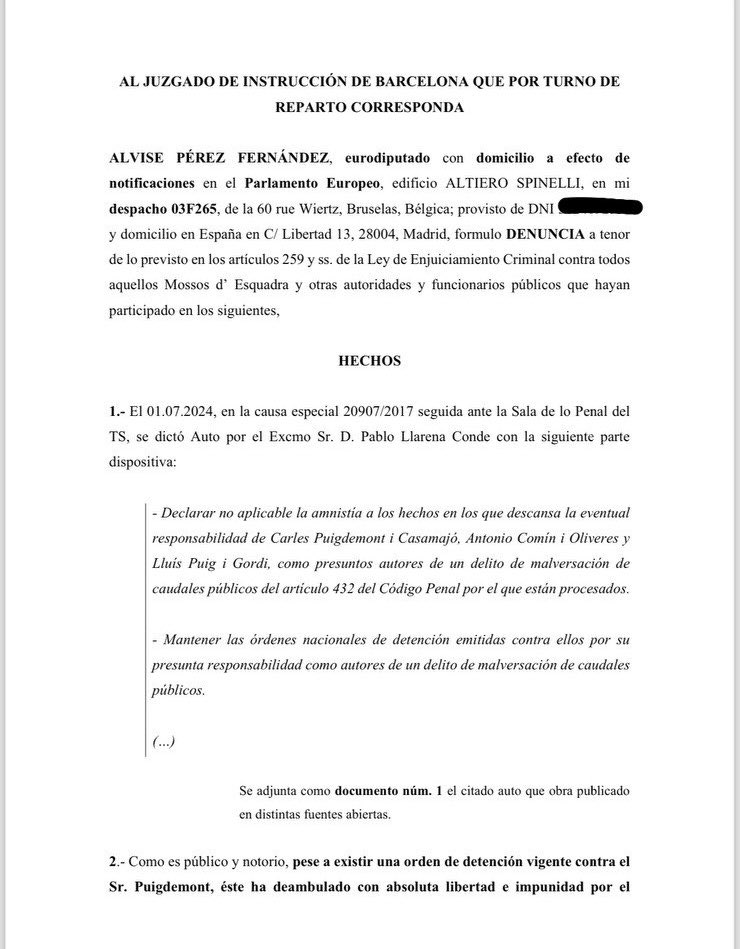 🔴 #ÚLTIMAHORA | Alvise Pérez denuncia desde el Parlamento Europeo a todos los Mossos d’Esquadra y funcionarios públicos responsables de que Puigdemont siga en libertad.
