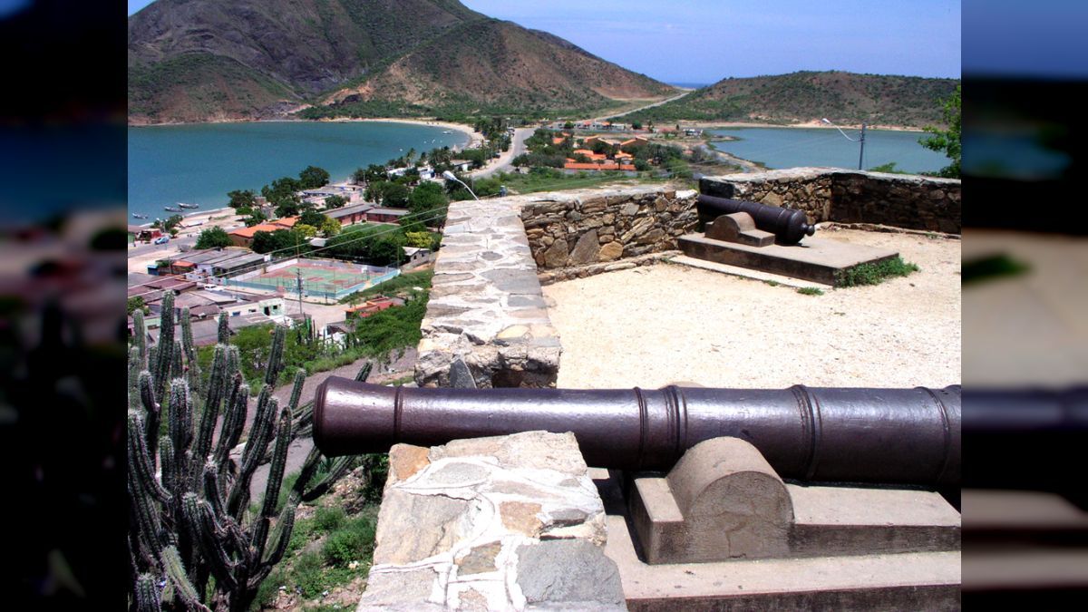 PorAmorAFalcon's tweet photo. #8Agosto de 1817 acaeció en el fortín Libertad hoy conocido como Fortín de La Galera, de la ciudad Juan Griego una épica cruzada que luego de 205 años es reconocida como la Batalla del Fuerte.Ese evento hostil se suscitó como un intento más del mariscal español Pablo Morillo. https://t.co/KyvfkuPDiL