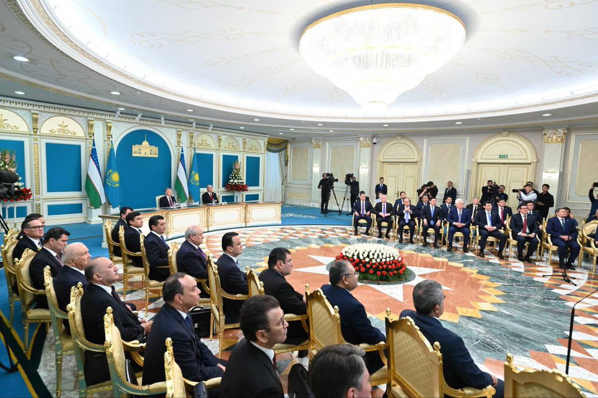 State visit of <a href="/President_Uz/">Shavkat Mirziyoyev's Press-service</a> H.E. Shavkat Mirziyoyev to #Kazakhstan is another historic step in centuries-old relations between our two nations. Candid meetings with 🇰🇿 President H.E. <a href="/TokayevKZ/">Qasym-Jomart Toqayev</a> resulted in many tangible outcomes - the First meeting of the Supreme Interstate
