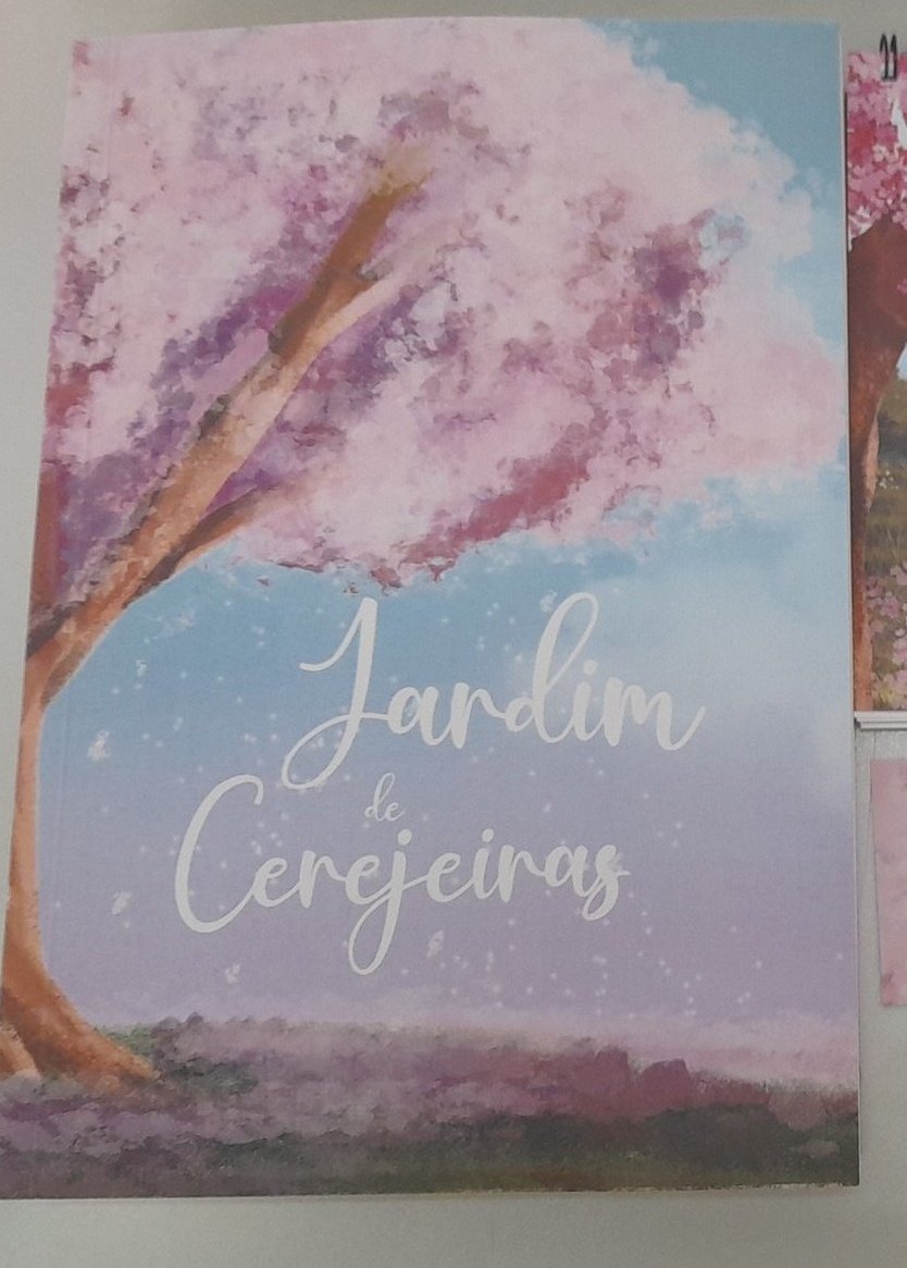 nicolaskyu's tweet photo. Olá pessoas eu tenho interesse nesses livros de fanfic do exo 

Procuro para venda/ procuro alguém vendendo os ficbooks de:

Tiro certeiro 
Simulador de namorado (SINA)
Seven 
Jardim de cerejeiras (JDC)
Não me preocupo com brindes ou avarias. 

Vou cuidar bem deles ❤️🥺 https://t.co/UZ3WYVOVab