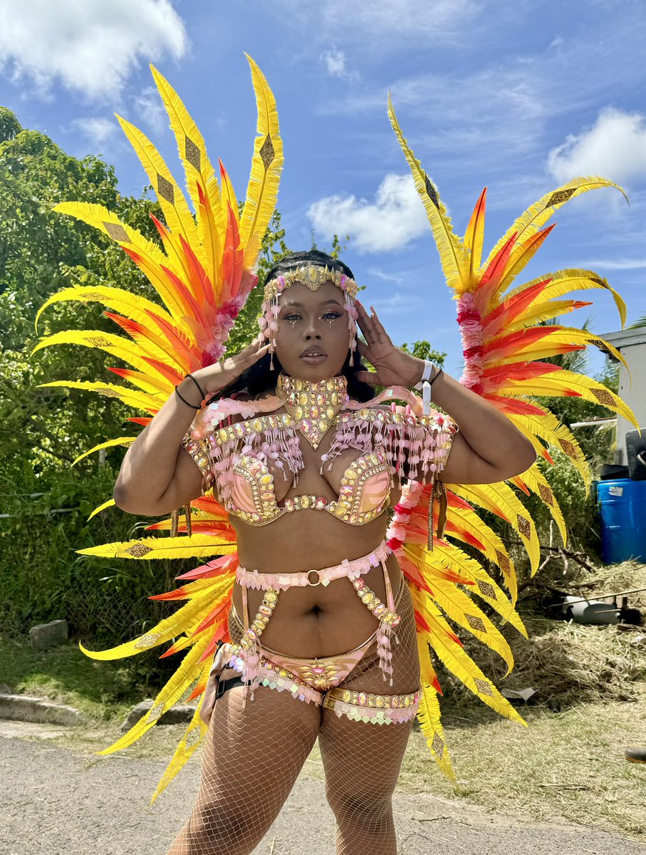 still feeling very Whimsical🩷💛🧡🌸✨