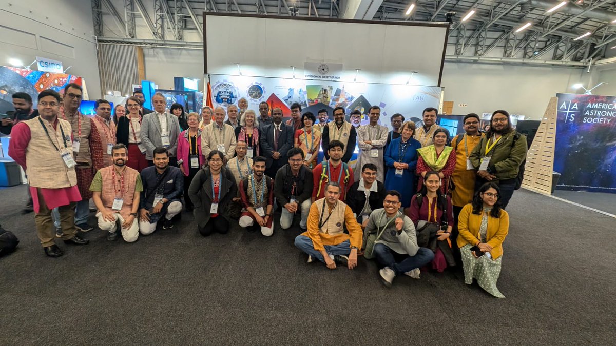 asipoec's tweet photo. #India 🇮🇳 Day Celebrations at the global @astronomy2024 meet at #CapeTown SA. It was a pleasure to have Consul Shri Subba Rao @IndiainCapeTown + @IAU_org President Debra Elmegreen amongst us to interact with Indian  scientists and students 🙏🏾 @PMOIndia @MEABharat #IndiaIAUGA2024 https://t.co/mdyRD7SknZ