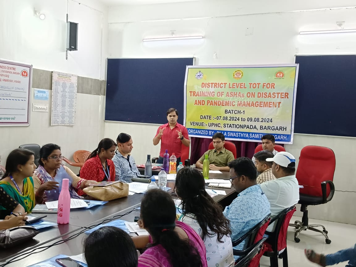 Distemg_bgh's tweet photo. #ResilientOdisha
District level training on ToT of ASHAs on Disaster &amp; Pandemic Management was inaugurated on 07.08.2024 by Dy Collector, Emergency at Stationpada UPHC, Bargarh in the presence of DPO, Dist. ASHA Manager &amp; Participants from Health Dept.
@osdmaodisha 
@DMBargarh https://t.co/GF1d6Jhn8c