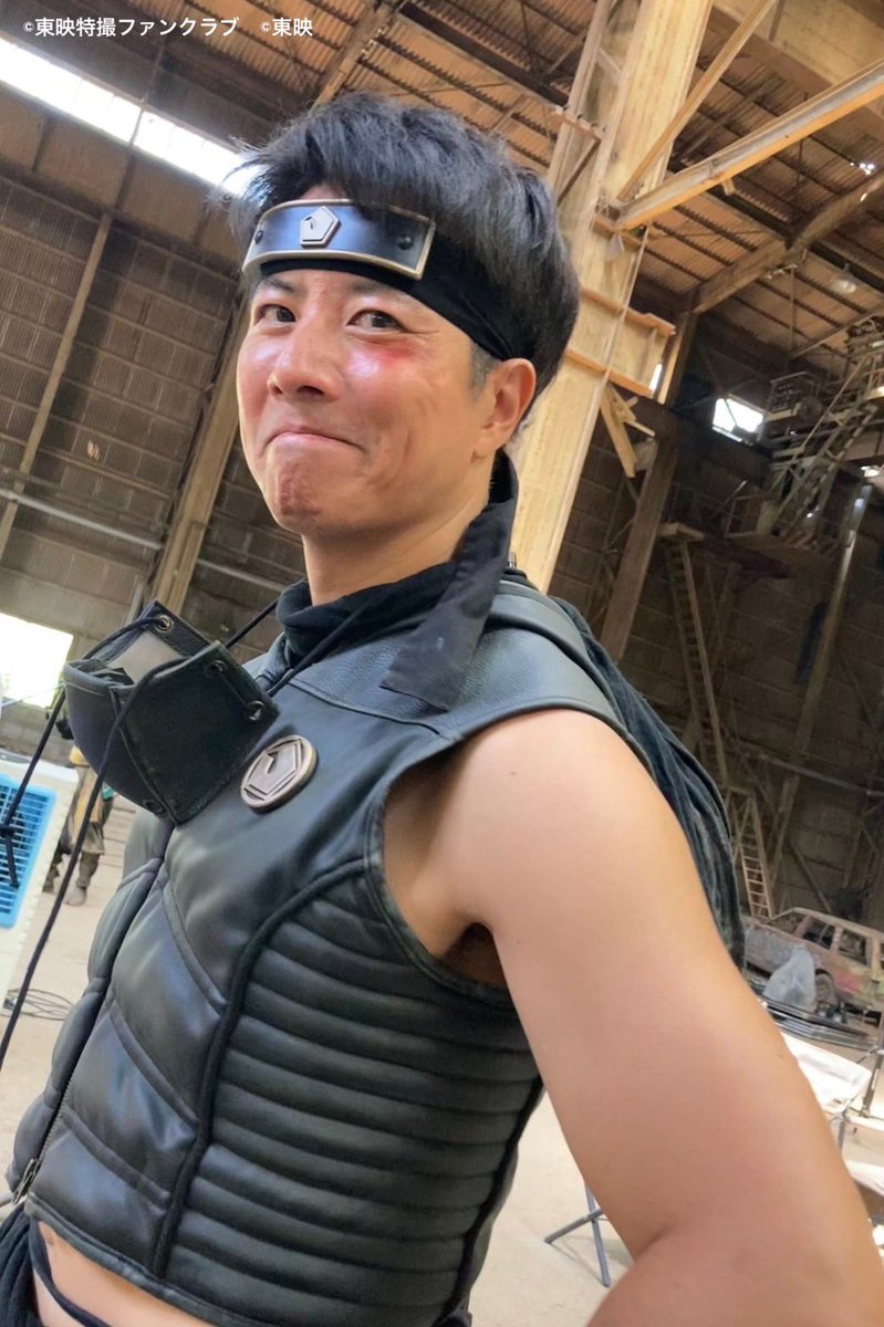 pinsclub's tweet photo. かわいい顔してるだろ。
これで #PerfectBody なんだぜ。

#カクレンジャー 
#ケインコスギ https://t.co/cE8b358NWt