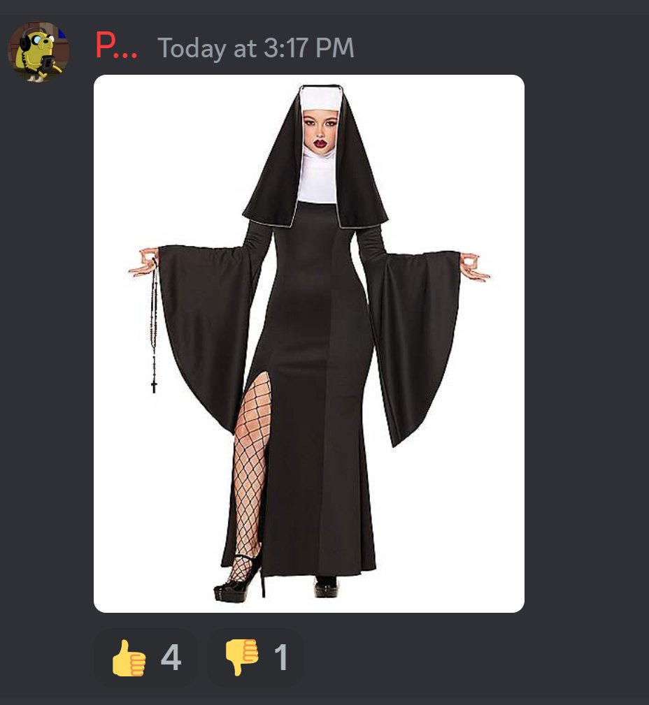 LynxyLeia tweet media