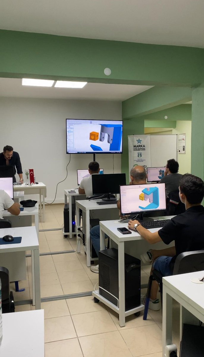 Doğu Marmara Kalkınma Ajansı Destekli Hendek MYO ile ortaklaşa yürüttüğümüz "İşimiz Gücümüz İstihdam" isimli SOGEP Projesi kapsamında Bilgisayar Destekli Tasarım ve Sac Metal Eğitimini gerçekleştirdik.