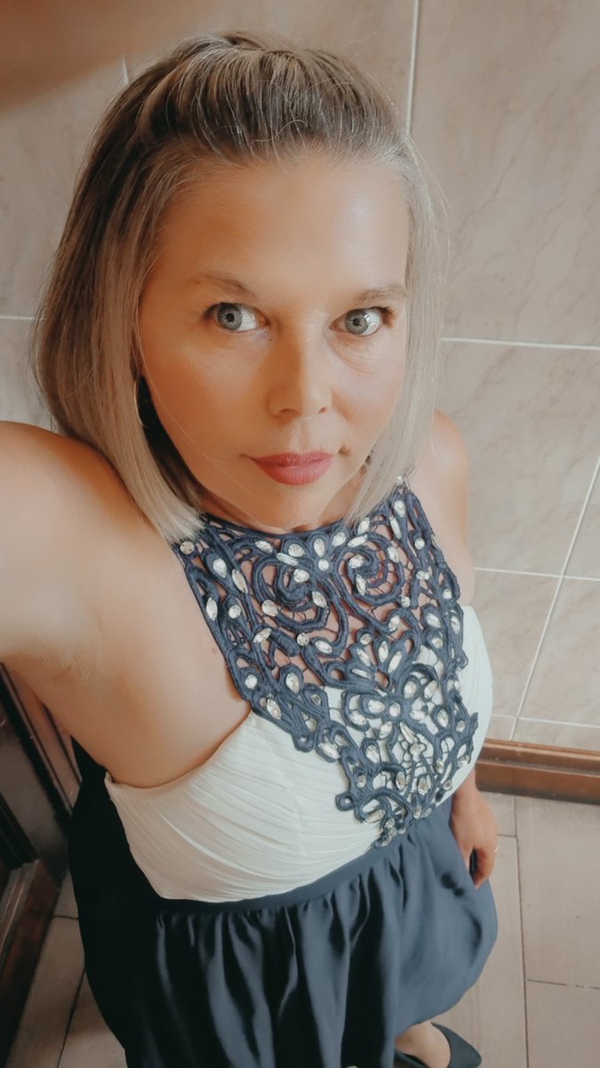 tracelex2011's tweet image. Fab wedding I went too. Bride and groom looked stunning