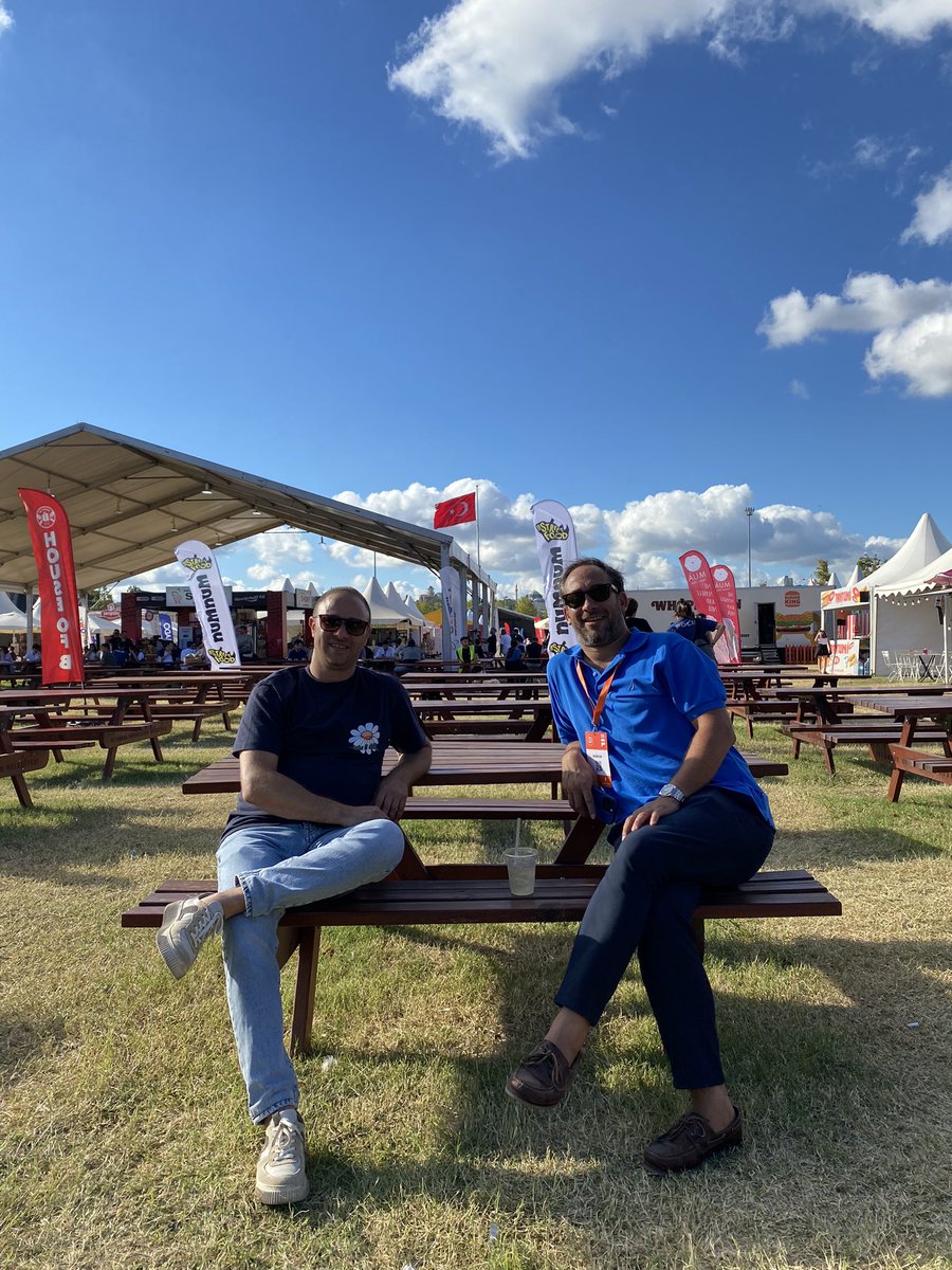 WlCavus's tweet image. #Numnum #NumnumStreetfood @istfestivali @tiesto @yetkinkuran