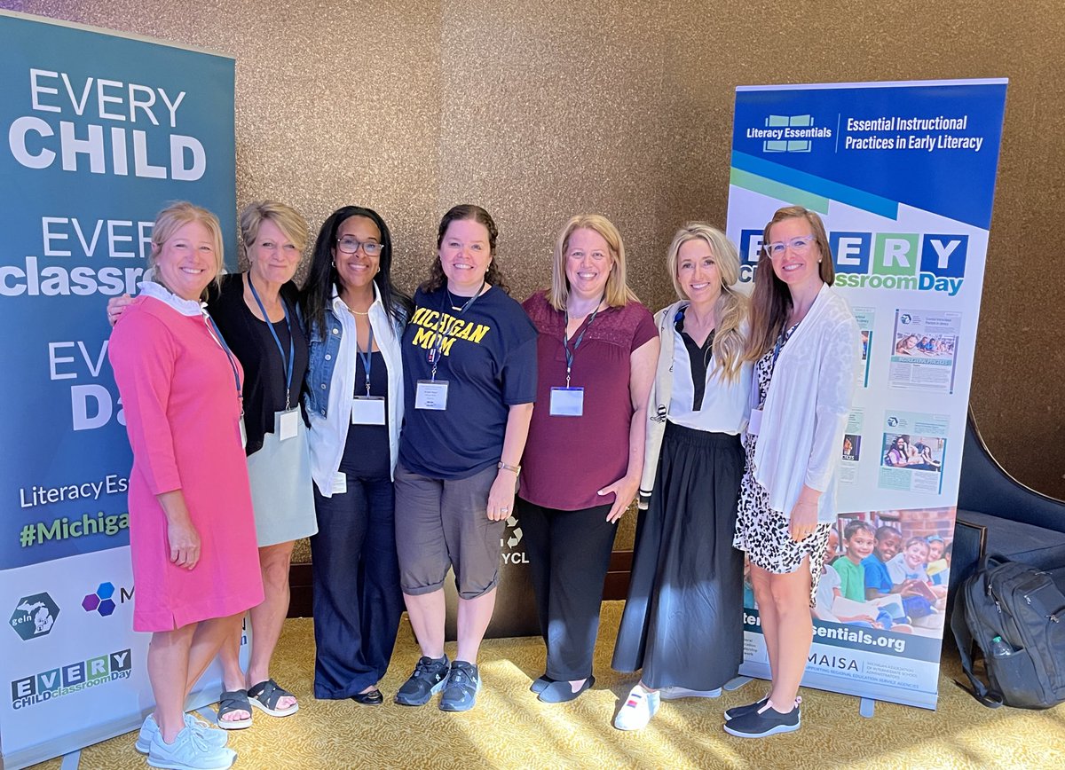 Surround yourself with people who radiate sunshine, positivity, and make you grow each day. Blessed to be working with such a remarkable team! <a href="/WayneRESA/">Wayne RESA</a> <a href="/GabrionLaura/">LauraGabrion</a> <a href="/WilsonMellissa/">Mellissa Wilson</a> <a href="/BReganWayneELA/">Bridget Regan</a>