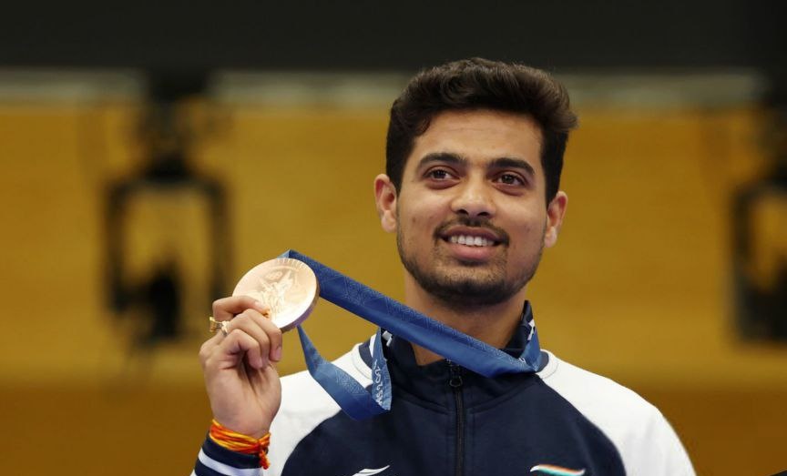 mufaddal_vohra's tweet photo. Swapnil Kusale said, " I feel proud to have been born in Chhatrapati Shivaji Maharaj's Maharashtra. I received the opportunity to win a medal for my country, really grateful for it". (ANI). https://t.co/7R9VThTQ5W