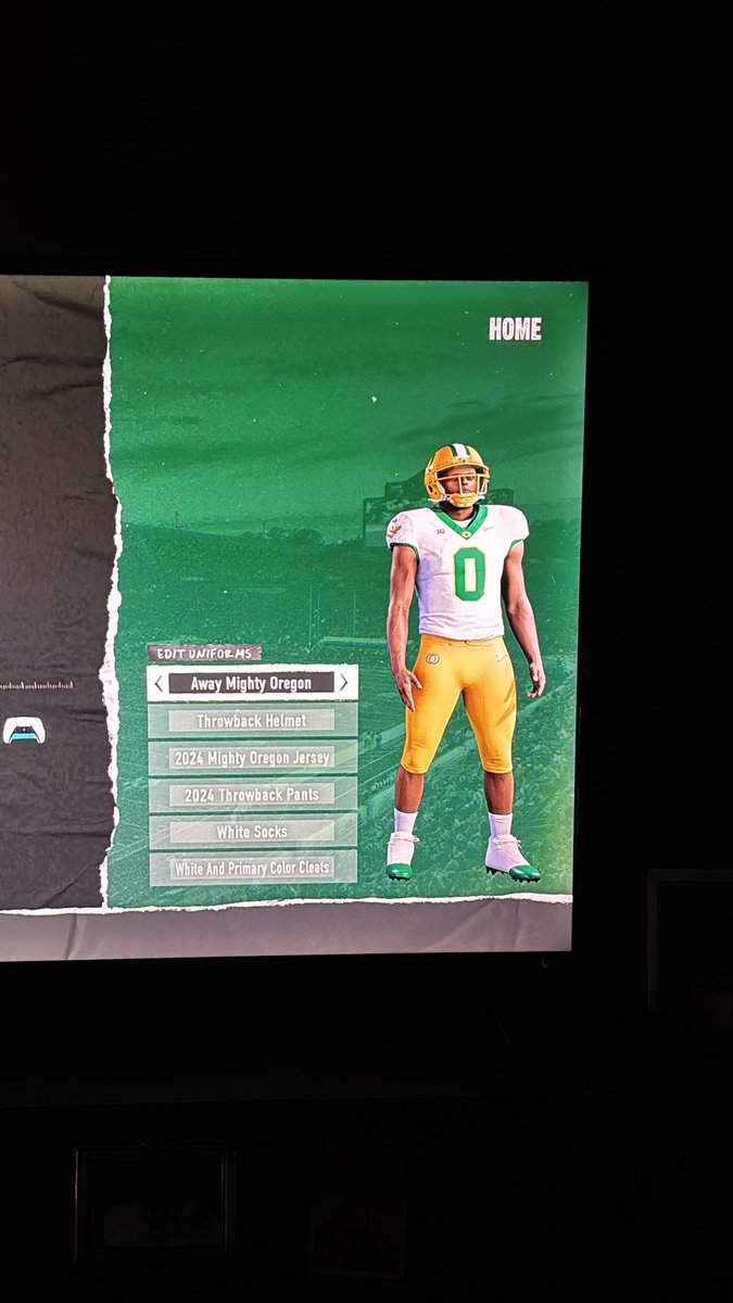 Kbez23's tweet photo. Yup. @oregonfootball & @EASPORTSCollege, this makes me very happy π€πΎ #GenerationO #GoDucks #CFB25 https://t.co/XXuYKE5DJt