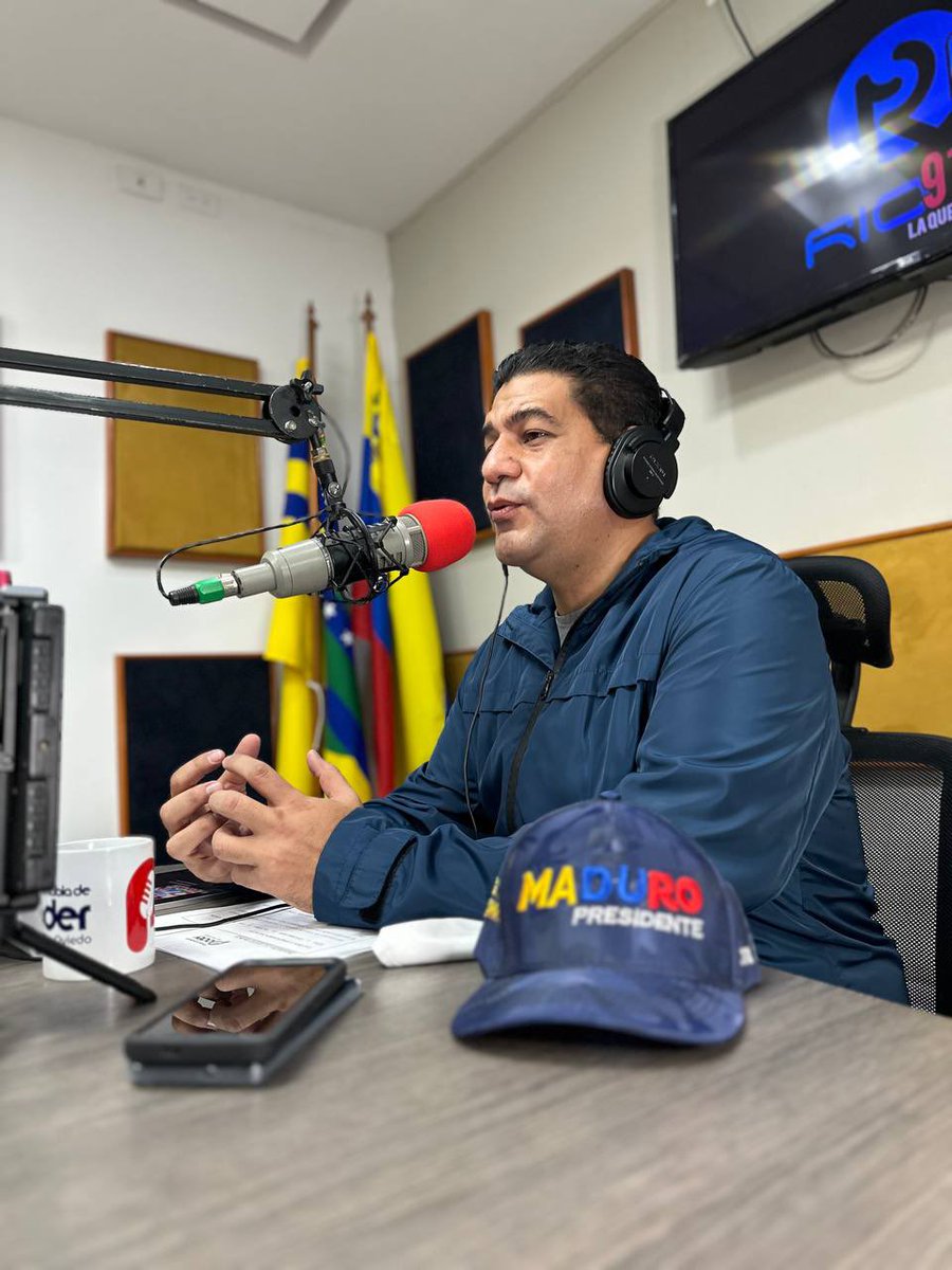 Estoy inmensamente agradecido con nuestras instituciones por garantizar la paz y tranquilidad en todo el país. 

#PuebloSonrienteYEnPaz