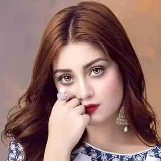 على اهموم العشك عودنه الكلوب 
وعلى احبال الصبر مشينه حبنه 
وتعلمنه الحزن والدمع والنوح 
وزرعنا الطيب بدروب اليحبنه 
ودينه الفرح بجناح الطيور 
الك مرسال نهديلك كلبنه 
يمحبوبي العشك مو كلمة تنكال 
ولا كلمة احبك سهلة عدنه
 هاي الناس حبه بس بالوجوه
 واحنا بالكلب خضر عشكنه