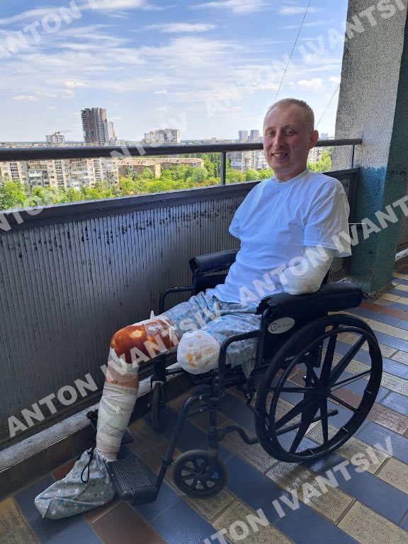 ‼️Потрібен ваш ретвіт‼️

Друзі першочергово нам потрібно зібрати для Антона 500 000 гривень щоб перекрити перебування Антона у приватній клініці.

Прошу всіх допомогти зі збором задонативши пару гривень

PayPal: alona.ivantsiv13@gmail.com

Монобанка
send.monobank.ua/jar/7epW5tMCiz