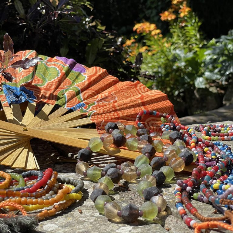 Joecoolukltd's tweet photo. #Recycled glass, cotton and bamboo #accessories harness the beautiful colours of nature.
https://t.co/5bnjycBqOv https://t.co/rBOY7jEZE6