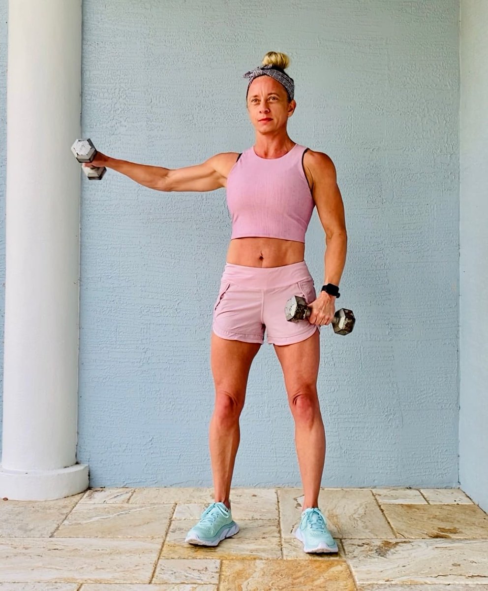 EchoHealthDaily's tweet photo. 25 Years, 25 Trainers: Women #fitness Spotlight https://t.co/T7UrSTHCpJ https://t.co/sDwl7mkLL4