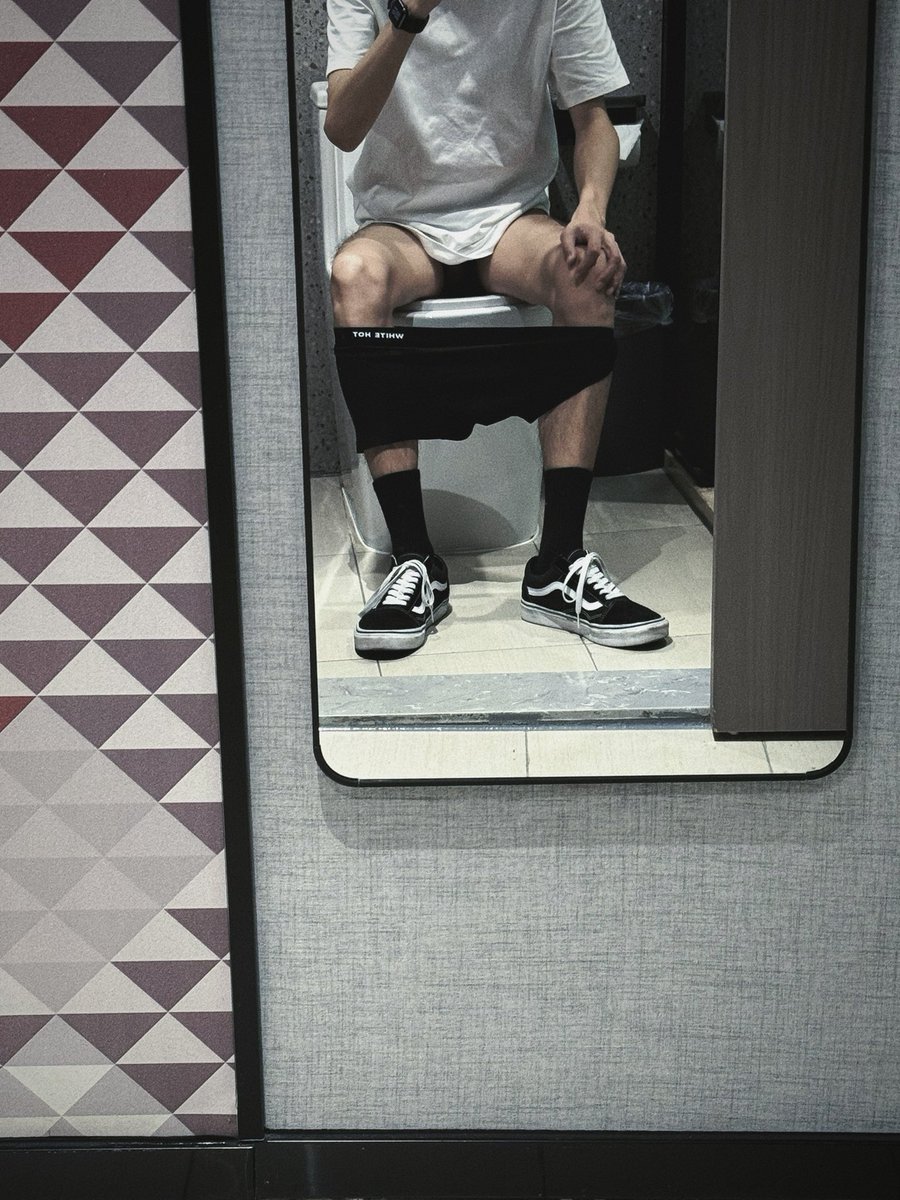 Gxx __′ tweet media