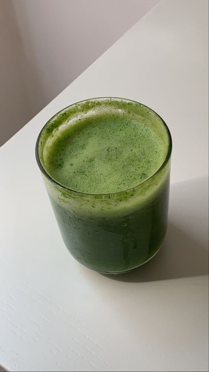diyetisyenezgi's tweet photo. Ananas + Salatalık + Limon + Taze Nane + Dereotu + Soğuk Su🍀💚🥒🍵 https://t.co/nxtr2ah4jA