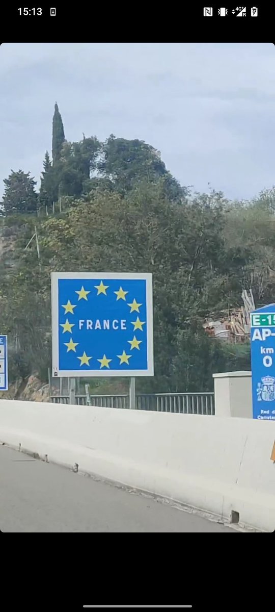 Una abraçada <a href="/sanchezcastejon/">Pedro Sánchez</a>