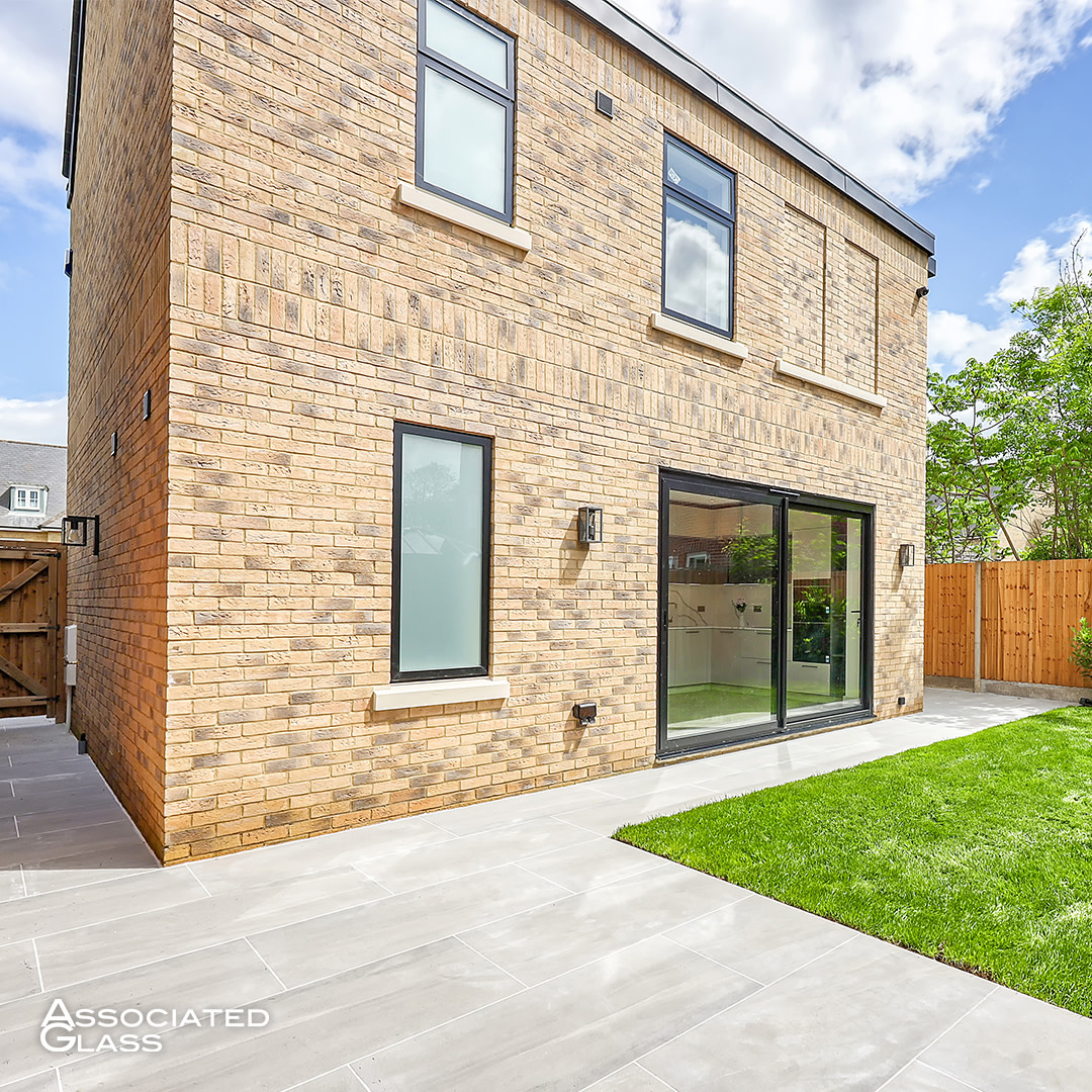 AssociatedGlas's tweet photo. #VELFAC Composite Windows 🤝 #SMARTS Sliding Doors

Name a better combo for a #NewBuild… we’ll wait.

Have a new build ready for #doors and #windows?

Look no further than #AssociatedGlass!

02085 083821 📲 https://t.co/6lvyANAUFO