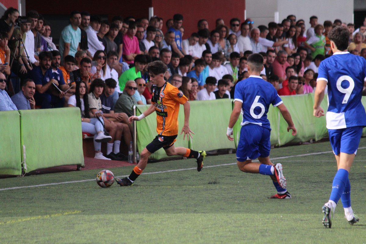 🏆 JUVENIL NACIONAL |

📥 𝗖𝗔𝗟𝗘𝗡𝗗𝗔𝗥𝗜𝗢 𝗖𝗢𝗠𝗣𝗟𝗘𝗧𝗢 ya disponible en todas las plataformas y RRSS de la FFCM.es

🔗 ffcm.es/pnfg/NNws_ShwN…

#somosCLM | #fútbolCLM