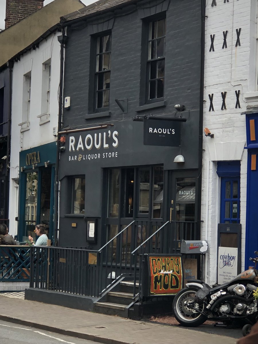 Memory Lane - during a quick trip to my old college at ⁦<a href="/UniofOxford/">University of Oxford</a>⁩ viewing the new Humanities complex at the site of the former Radcliffe Hospital, I came across ⁦<a href="/RaoulsBarOxford/">Raoul's Bar</a>⁩. Still there decades later #resilience