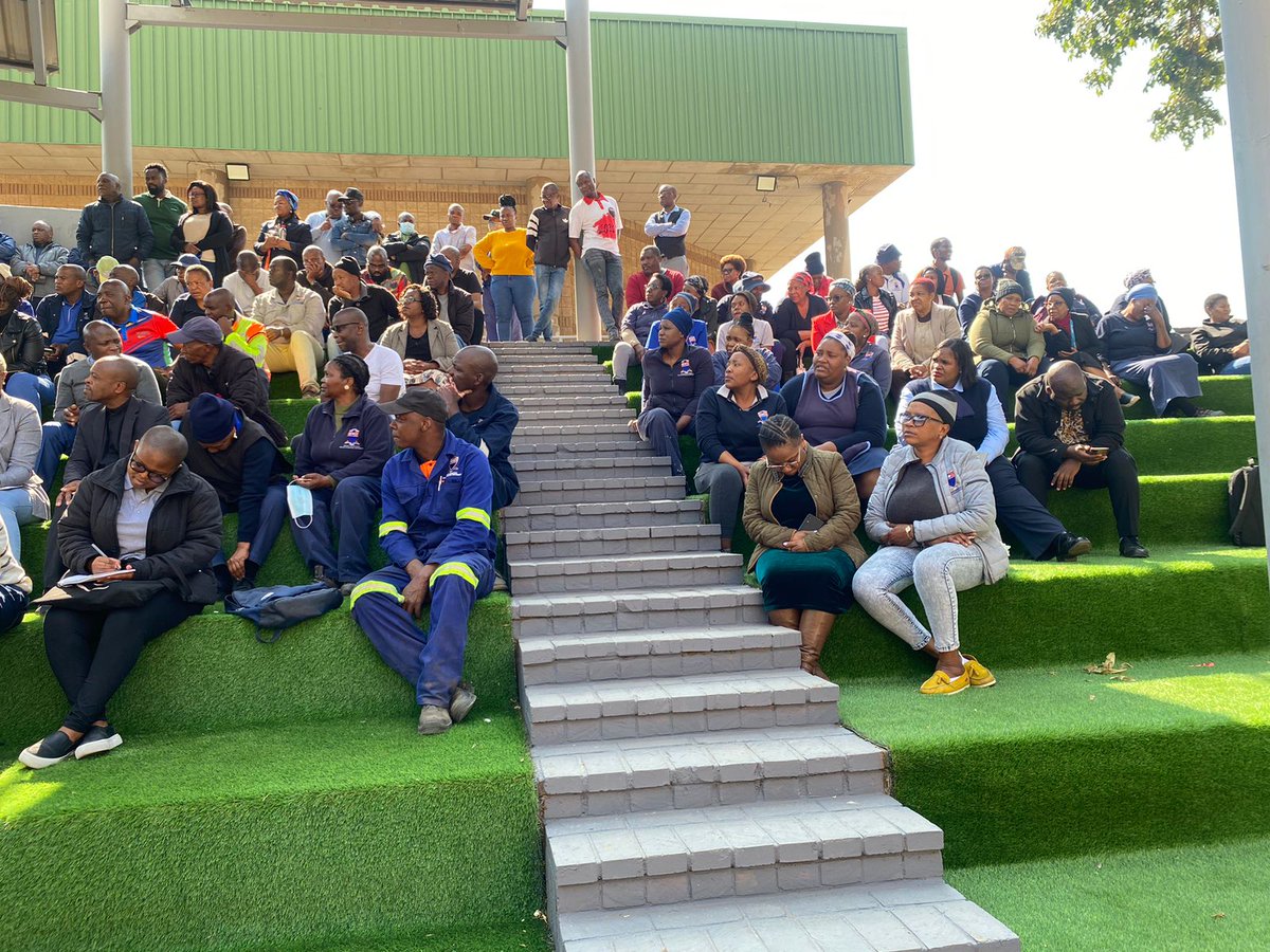 APSA_official's tweet image. Sefako Makgatho University (SMU) Joint Union Mass Meeting underway.

#NEHAWU
#APSA
#SAPTU