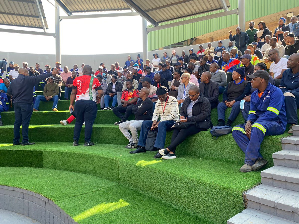 APSA_official's tweet image. Sefako Makgatho University (SMU) Joint Union Mass Meeting underway.

#NEHAWU
#APSA
#SAPTU