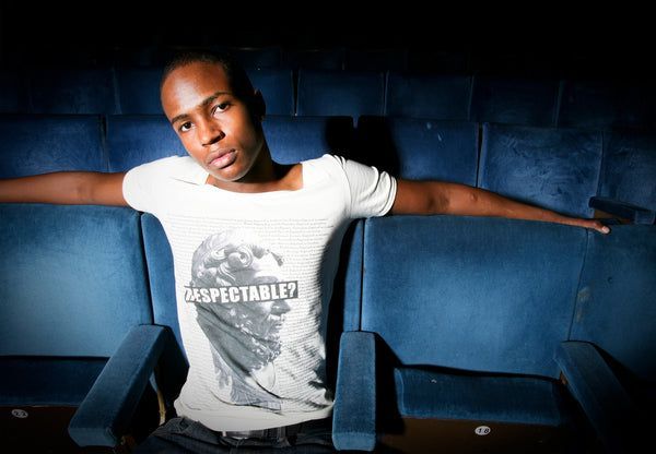 RESPECTABLE? This T-shirt design is a political statement, printed with slogans such as "Racism disguised as Patriotism", it questions the motives and integrity of the media and those in power: buff.ly/2zRkYZP

#Mensfashion #BrexitBrokeBritain #ukriots #FarRightFail